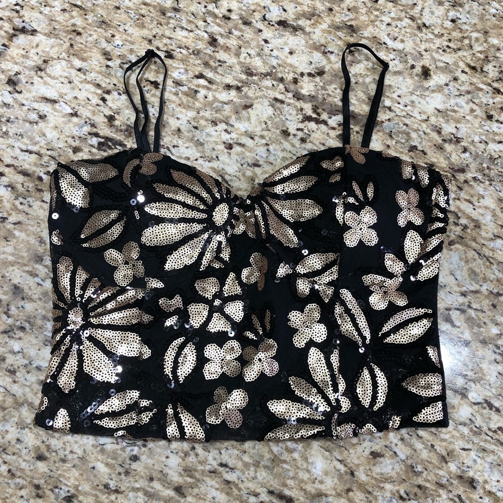 Codiga Black & Gold Sequins Floral Crop Top Small